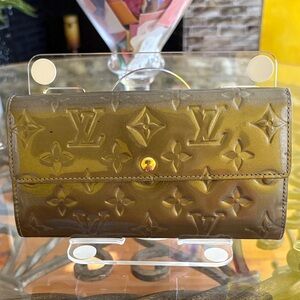 Authentic Louis Vuitton Olive bronze Monogram Vernis Wallet.